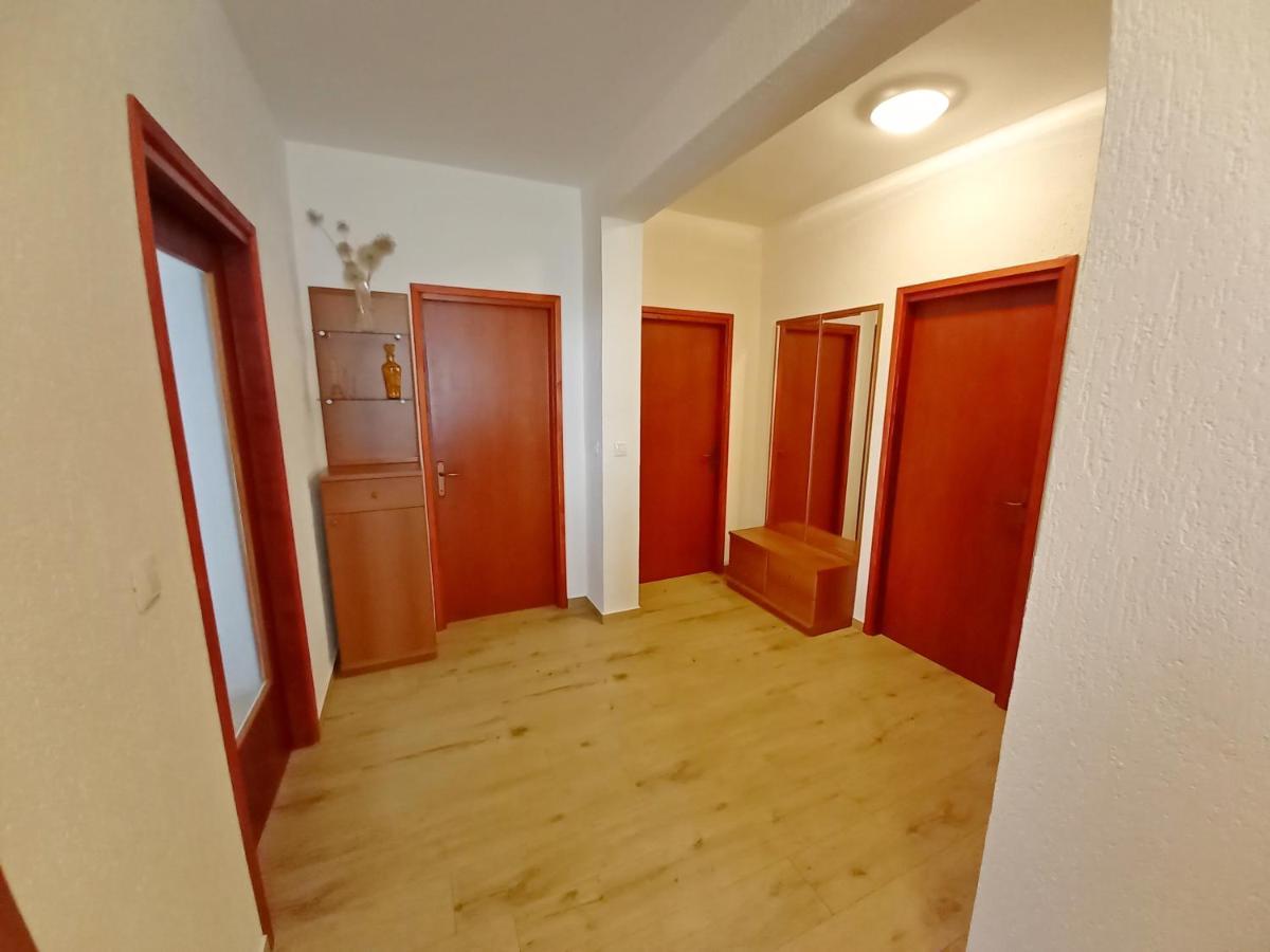 Apartments Tina & Denis Pula Buitenkant foto